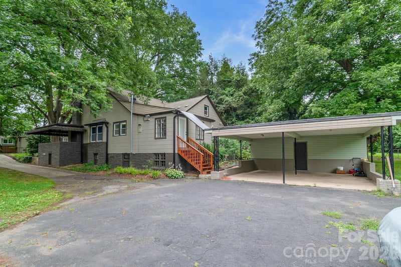 912 Rankin Ave, Gastonia, NC 28052