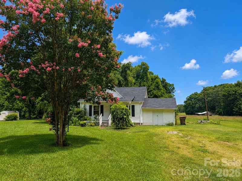 1538 Independence Sq, Kannapolis, NC 28081