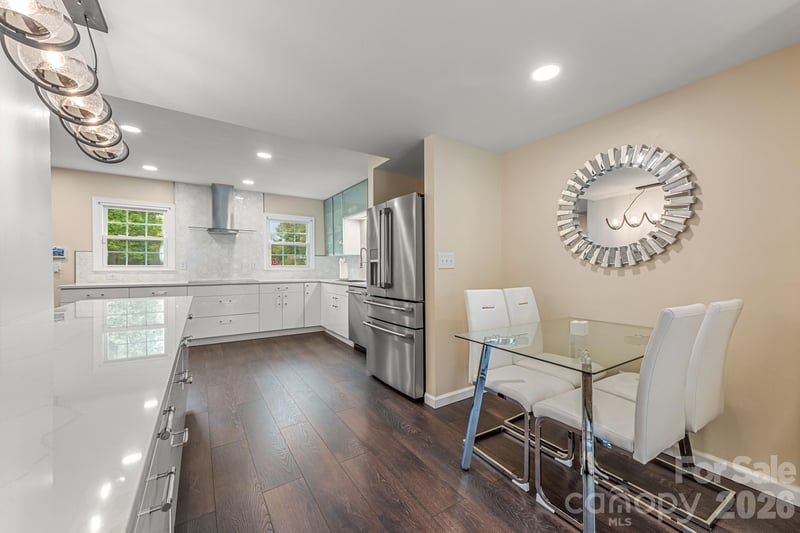 8308 Knights Bridge Rd, Charlotte, NC 28210
