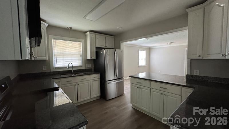 7511 Monroe Rd, Charlotte, NC 28212