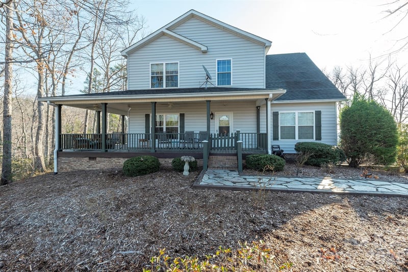192 Buzzards Pl, Lake Lure, NC 28746