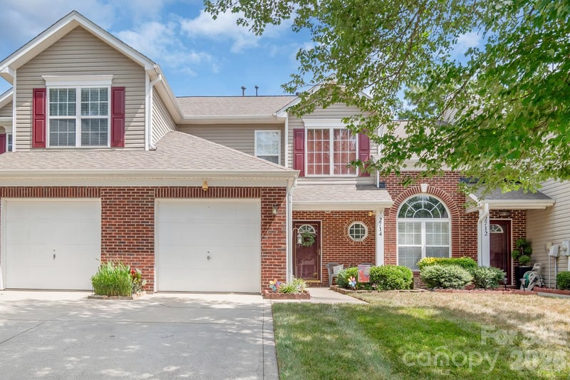 2714 Mill Valley Ct, Matthews, NC 28105