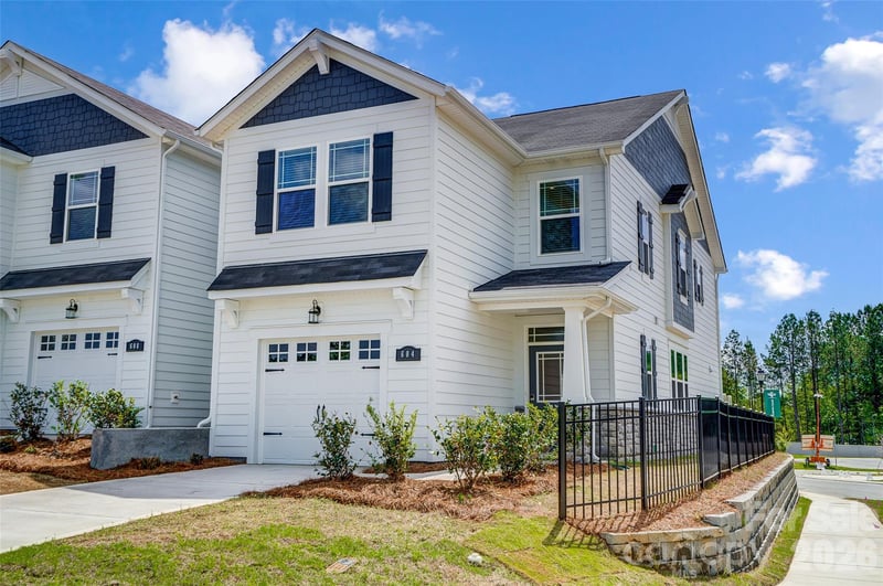 324 Laura Elizabeth Ln, Clover, SC 29710