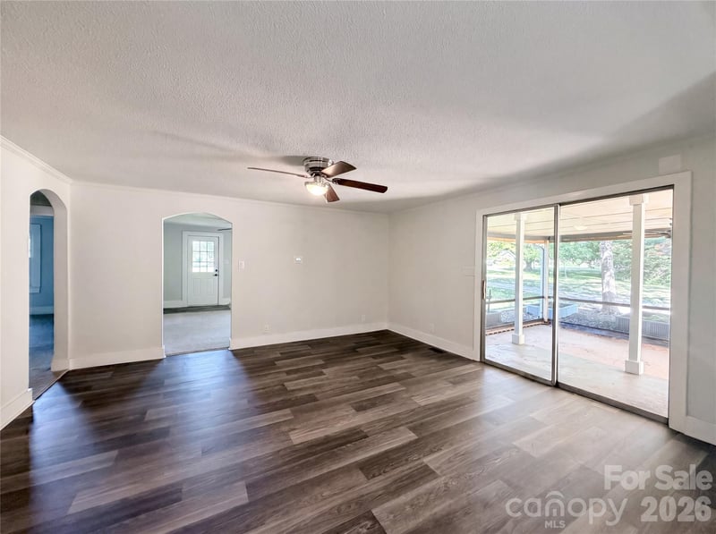 164 E Waterlynn Rd, Mooresville, NC 28117