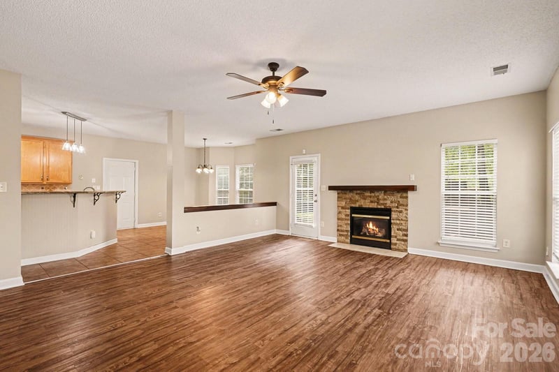 12616 Coral Sunrise Dr, Huntersville, NC 28078