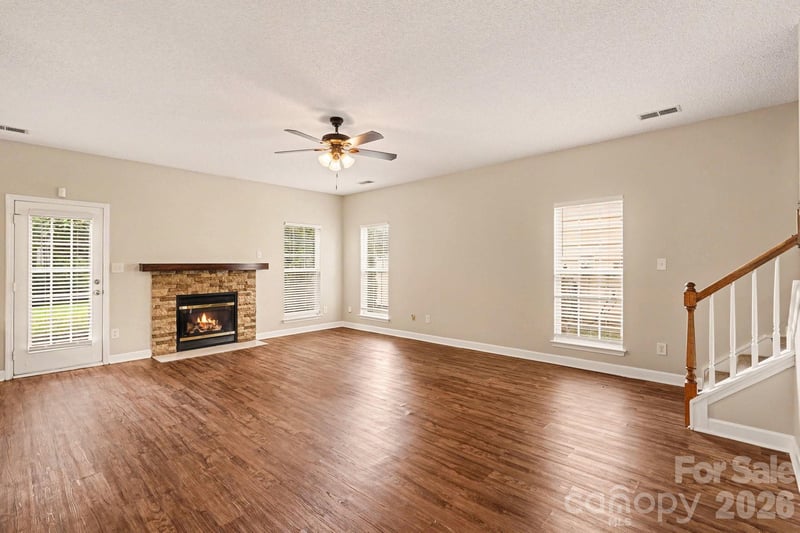 12616 Coral Sunrise Dr, Huntersville, NC 28078