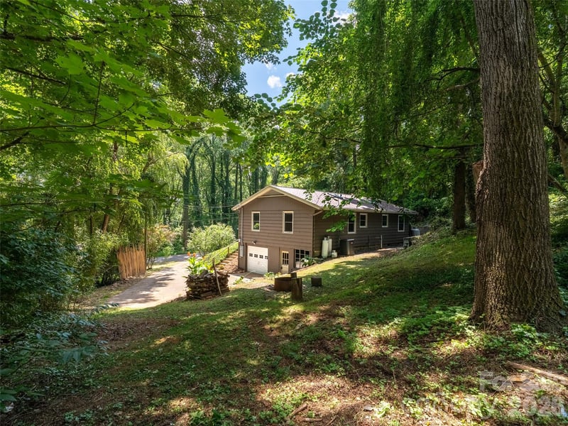 41 Pinehurst Rd, Asheville, NC 28805