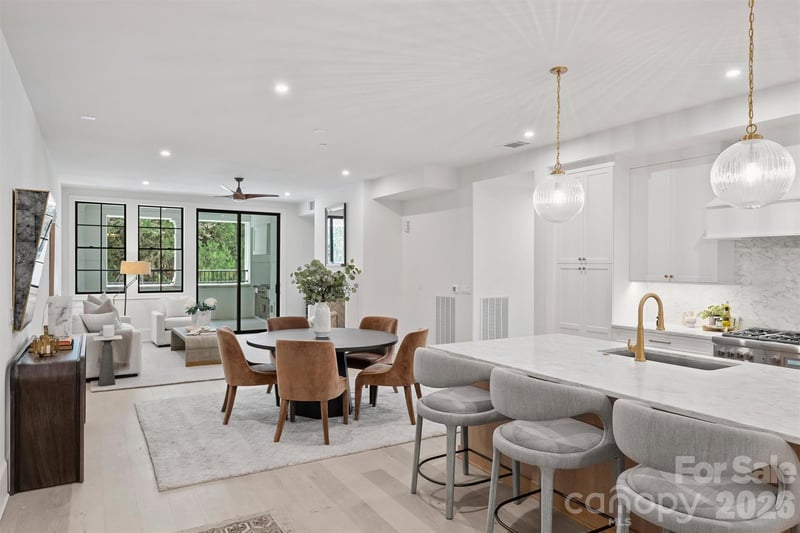 409 Queens Rd #204, Charlotte, NC 28207