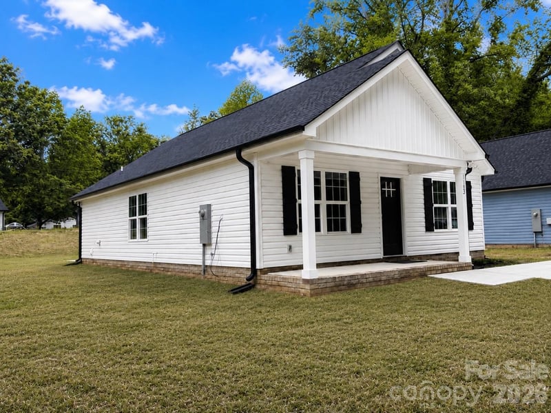 1133 Kenly St, Salisbury, NC 28144