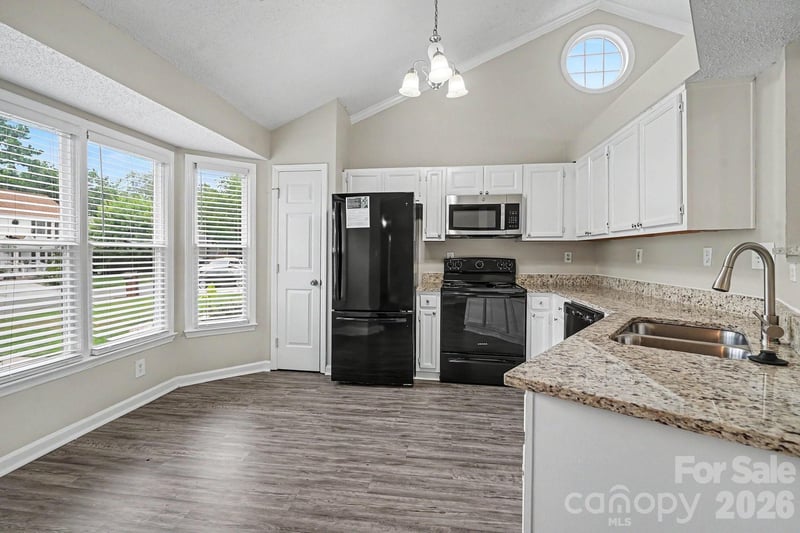 3428 Fortis Ln, Matthews, NC 28105