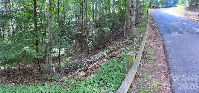 000 Barebridge Dr #13&15, Burnsville, NC 28714