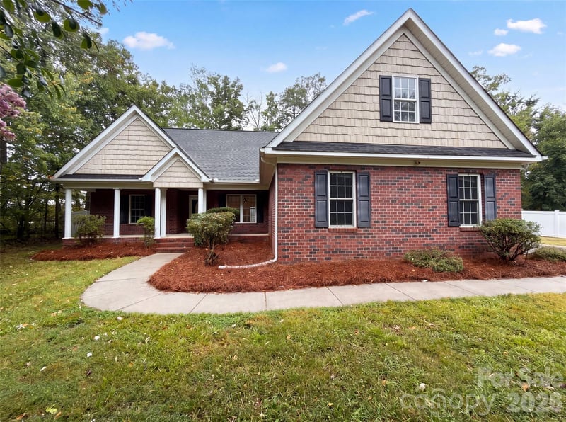 2037 Olde Towne Dr, Monroe, NC 28110