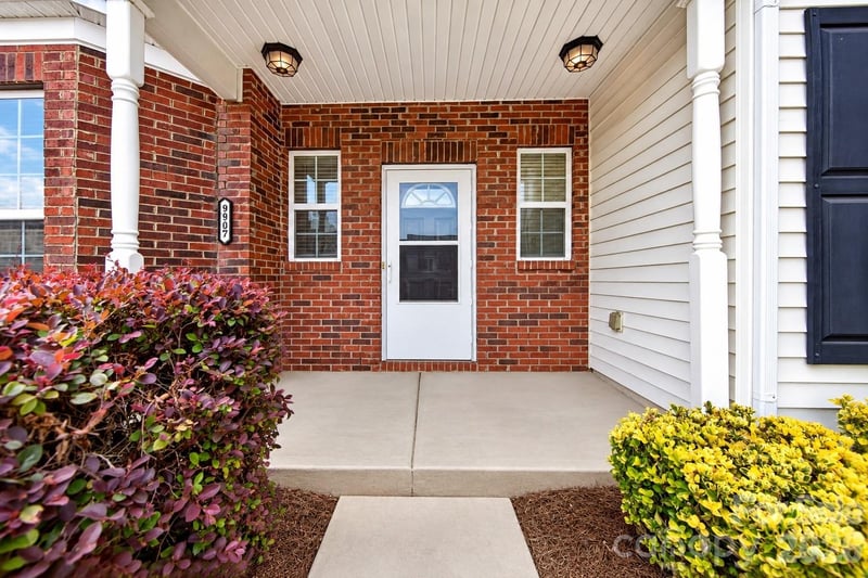 9907 Porta Ferry Dr, Charlotte, NC 28213
