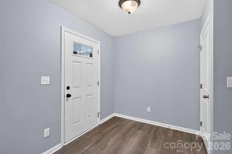 1648 Hooper Ct, Charlotte, NC 28212