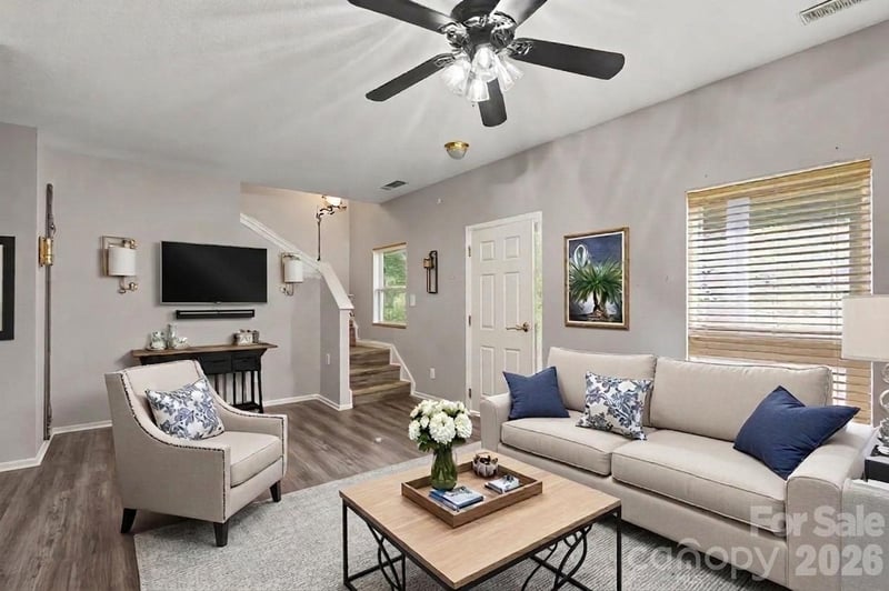 2729 Meadow Knoll Dr, Charlotte, NC 28269