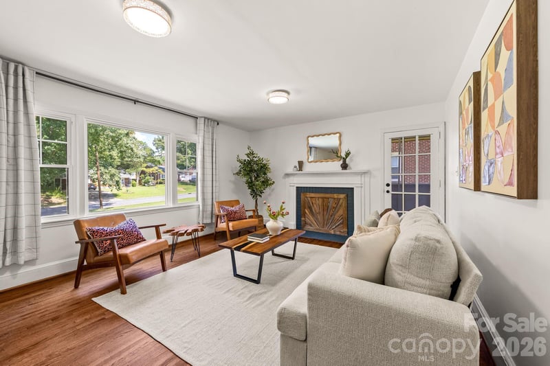 2220 Arnold Dr, Charlotte, NC 28205