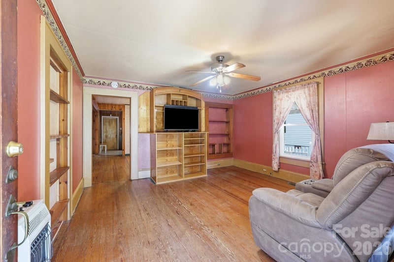 1816 2nd St, Salisbury, NC 28144