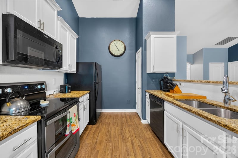 809 Gunnar Dr, Gastonia, NC 28054