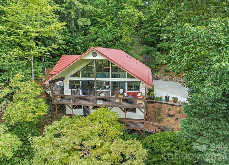 509 Deer Creek Trl, Maggie Valley, NC 28751