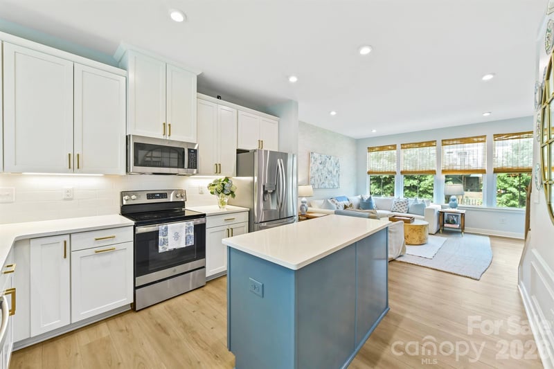 739 Anderson St, Charlotte, NC 28205