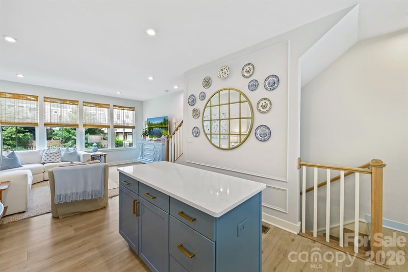 739 Anderson St, Charlotte, NC 28205