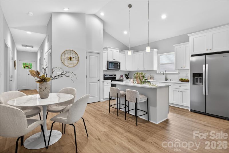 302 Starr St, Dallas, NC 28034