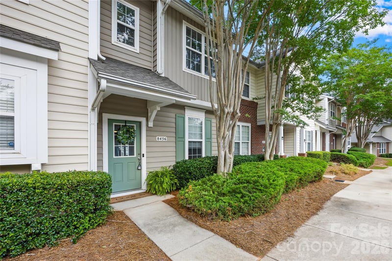 8456 Chaceview Ct, Charlotte, NC 28269