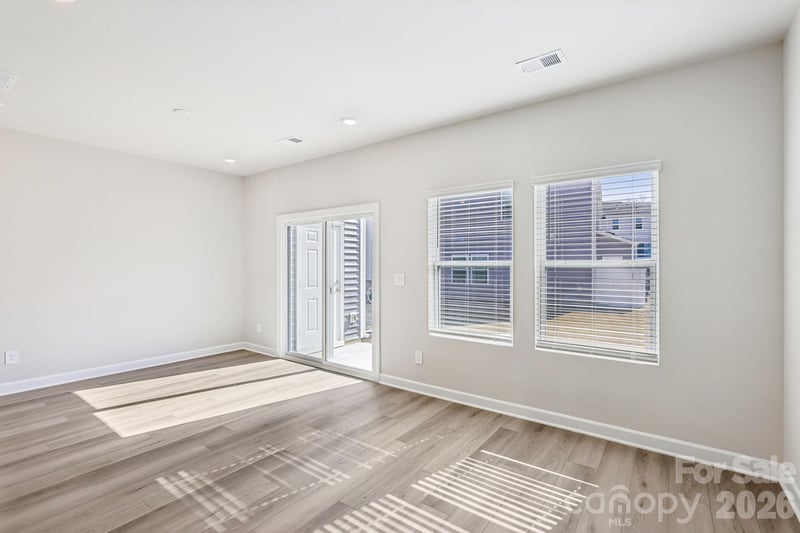 9008 Foggy Brook Loop, Charlotte, NC 28216