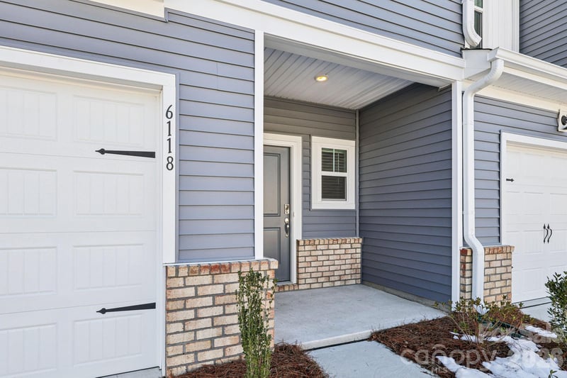 9008 Foggy Brook Loop, Charlotte, NC 28216