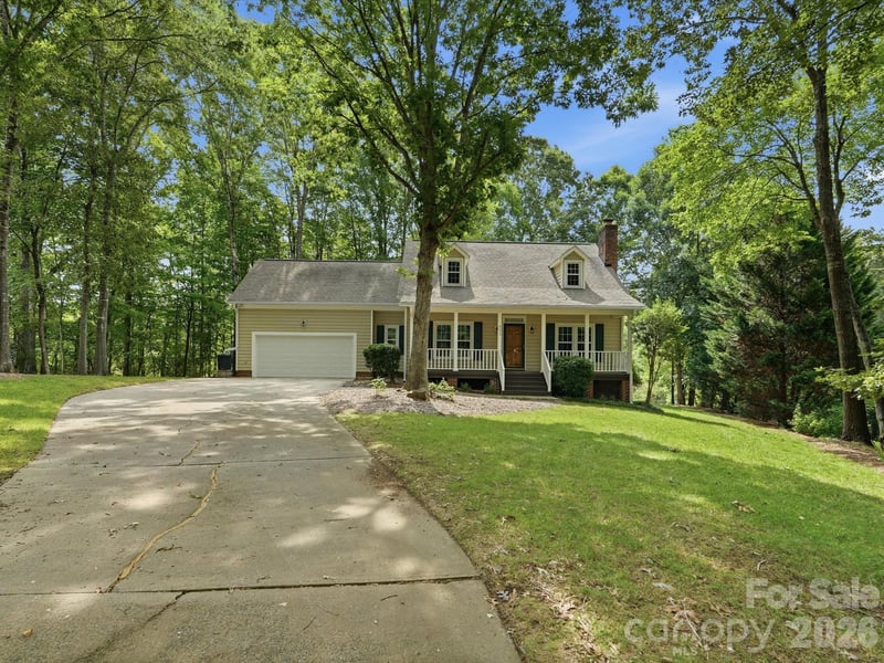 401 Brenwyck Ct, Matthews, NC 28105