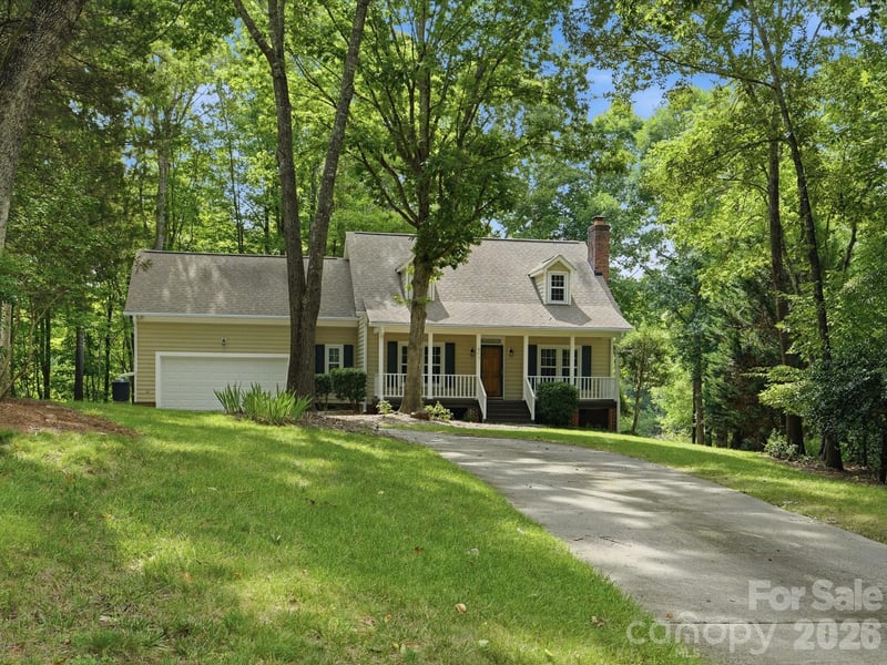 401 Brenwyck Ct, Matthews, NC 28105