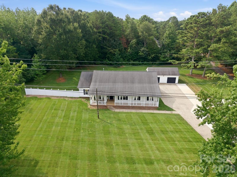 9552 Brief Rd, Charlotte, NC 28227