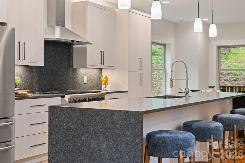 91 Glendale Ave, Asheville, NC 28803