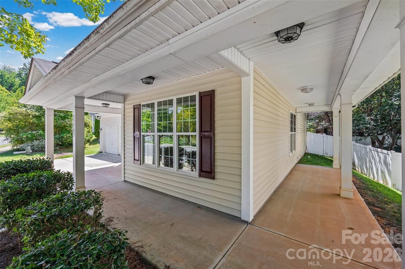 17707 Train Station Dr, Huntersville, NC 28078