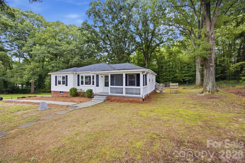 102 White Ave, Kannapolis, NC 28081