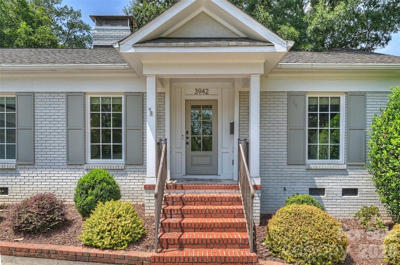 3942 Barclay Downs Dr, Charlotte, NC 28209