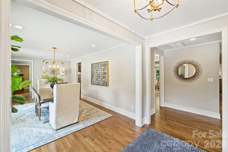3942 Barclay Downs Dr, Charlotte, NC 28209