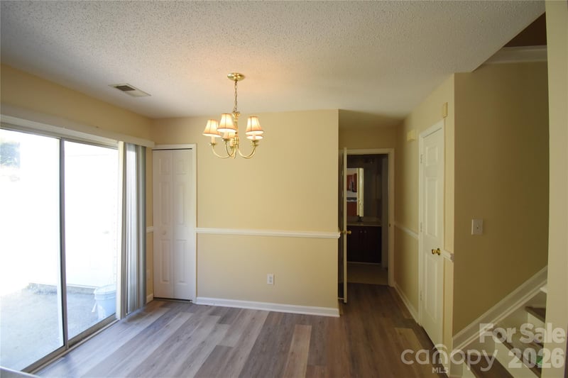 1814 Birch Heights Ct, Charlotte, NC 28213
