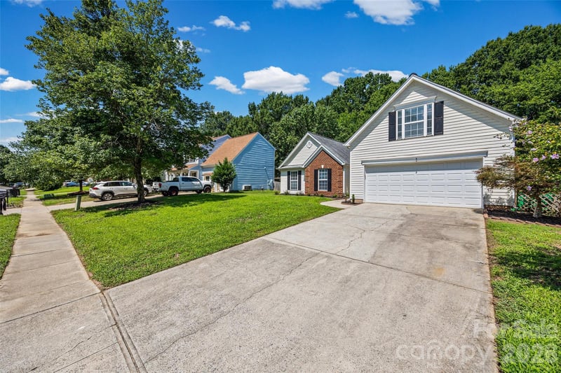 12630 Ivey Creek Dr, Charlotte, NC 28273