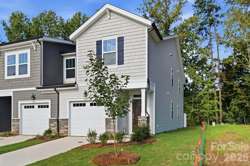 3209 Meadow Knoll Dr, Charlotte, NC 28269
