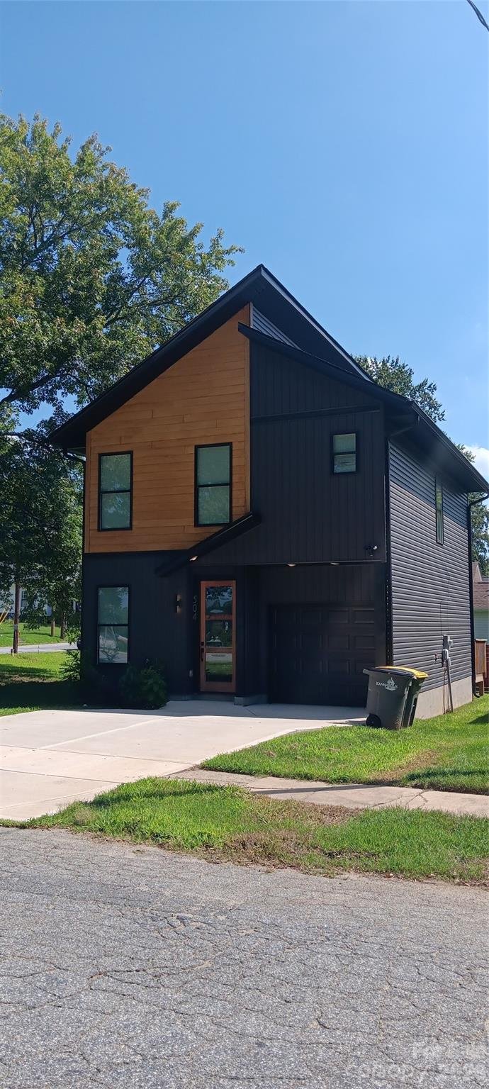 504 Milton L Taylor St, Kannapolis, NC 28083