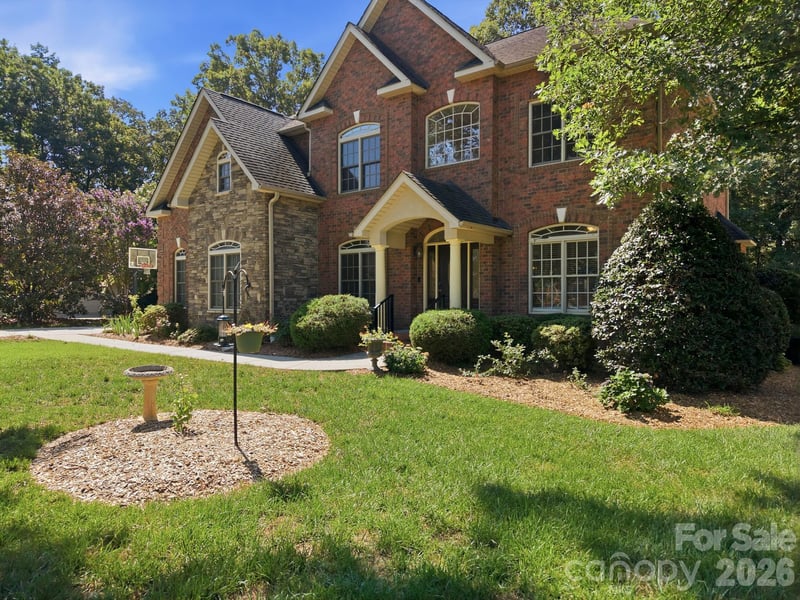 209 Churchill Dr, Salisbury, NC 28144