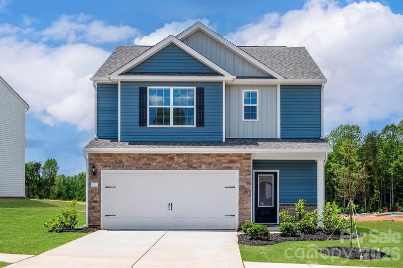 8125 Cravat Ct, Charlotte, NC 28215
