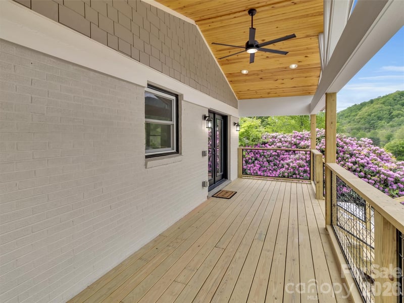 3575 Dellwood Rd, Waynesville, NC 28786