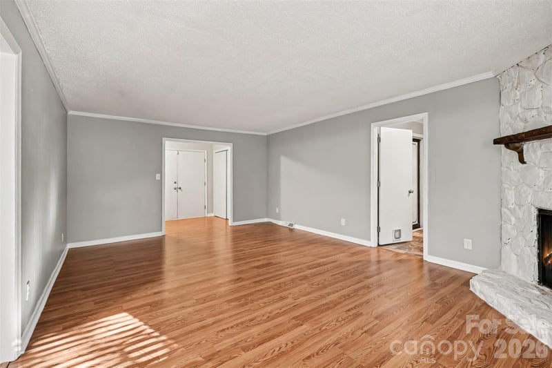 2519 Winterfield Dr, Gastonia, NC 28056
