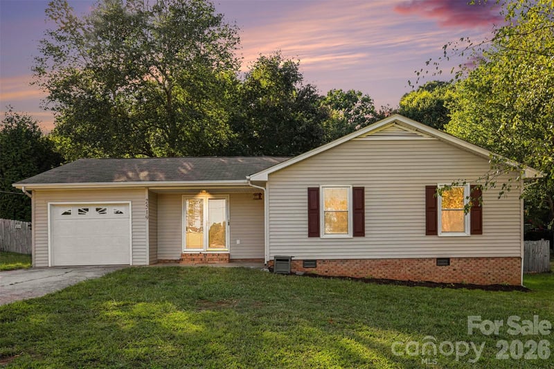2519 Winterfield Dr, Gastonia, NC 28056