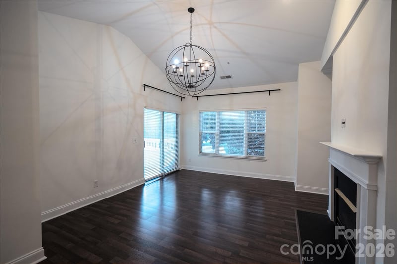 5730 Closeburn Rd #O, Charlotte, NC 28210