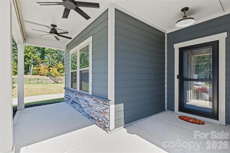 5609 Lavaux Ct, Charlotte, NC 28214