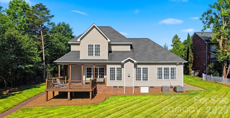 4510 18th Street Ln NE, Hickory, NC 28601
