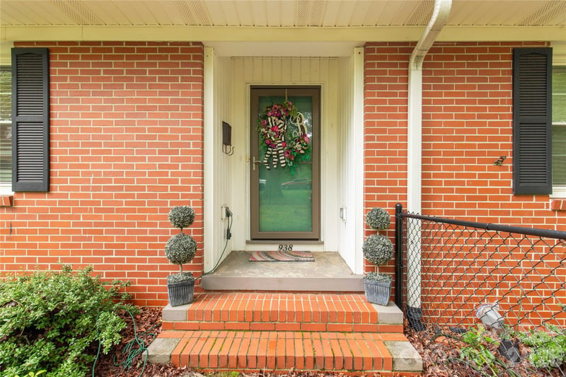 938 Forest Dr, Lancaster, SC 29720
